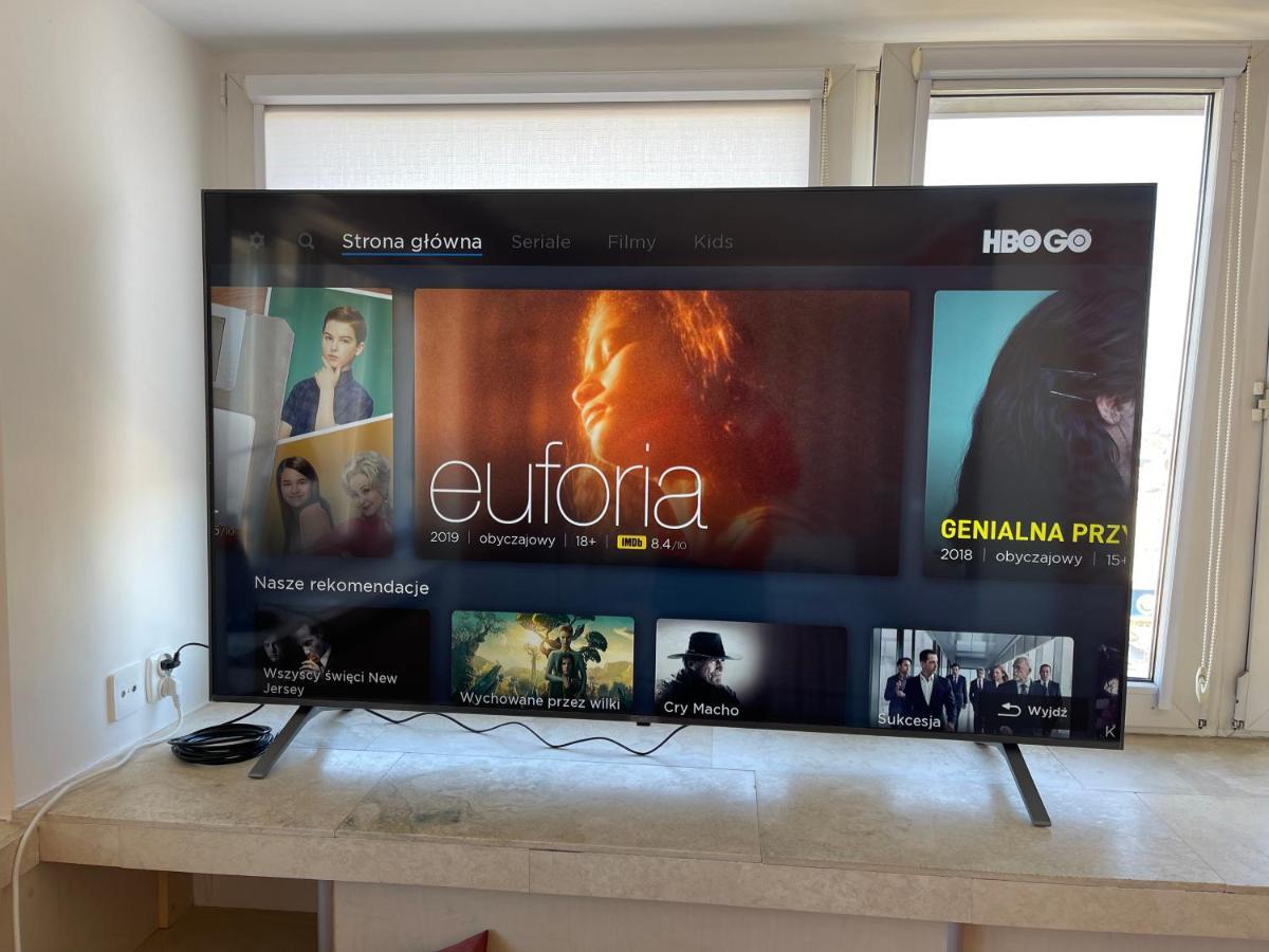 Sushi Metro Wifi 500 Mbs, 70'tv Netflix Appletv+ Appartement Warschau