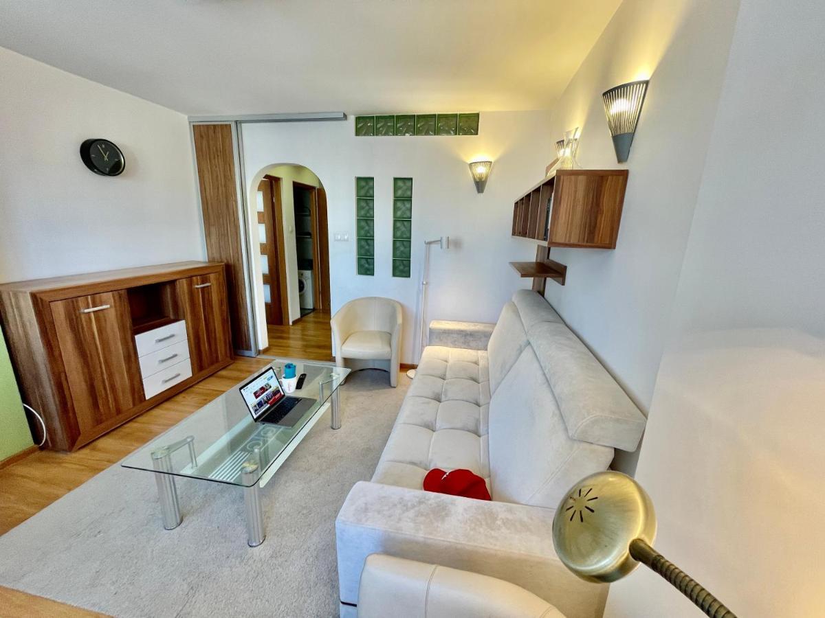 Sushi Metro Wifi 500 Mbs, 70'tv Netflix Appletv+ Appartement Warschau